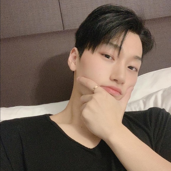 Meet your Posher, Emely - Picture 1 of 1